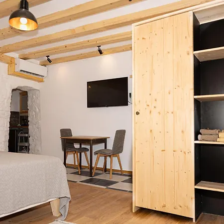 Bedrock Apartment